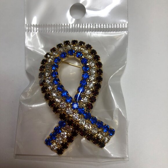 Red Blue & Clear Rhinestone Awareness Ribbon Pin Brooch Gold-Tone Metal - Picture 5 of 5